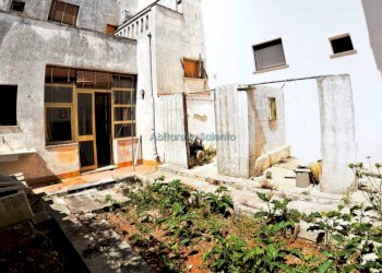 Cortile con Giardino - Independent house Salve - photo 20