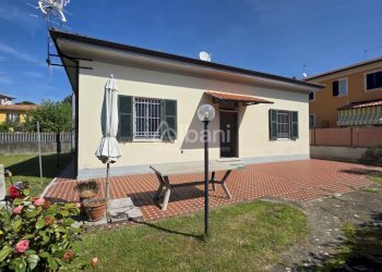 IN344_Villetta Indipendente con giardino-Piano di - Villa Arcola - photo 1