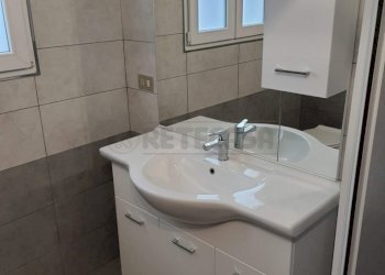 8_Bagno pt 1 (FILEminimizer).jpg - Terraced Villa Bondeno - photo 8