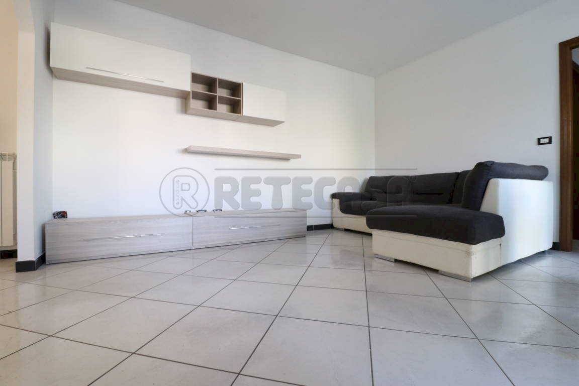 2_Soggiorno (FILEminimizer).JPG - Appartamento Terre del Reno - foto 1