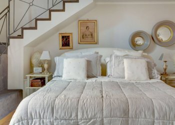 camera da letto - Appartamento piazza Borghese, 8, Roma (zona Centro Storico) - foto 25