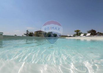 Villa SP 79, 34 
 Valenza, Valenza - foto 1