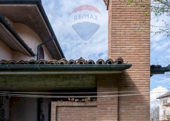 Villa Via Dante Alighieri, 55 
 Sale, Sale - foto 5