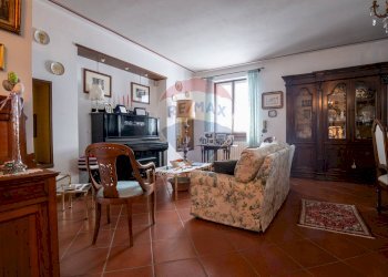 Villa Via Dante Alighieri, 55 
 Sale, Sale - foto 6