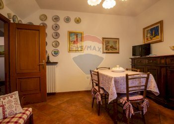 Villa Via Dante Alighieri, 55 
 Sale, Sale - foto 15
