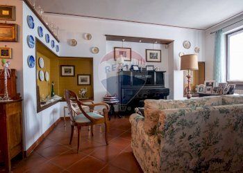 Villa Via Dante Alighieri, 55 
 Sale, Sale - foto 23