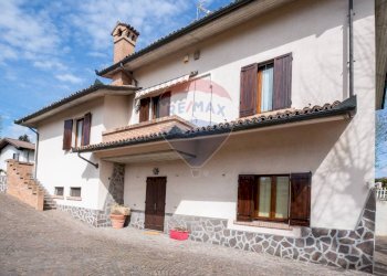 Villa Via Dante Alighieri, 55 
 Sale, Sale - foto 25