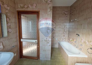 Trilocale Corso Felice Cavallotti 
 Centro-P.zza Garibaldi, Alessandria, Alessandria - foto 20