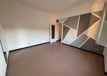 Trilocale Genova (zona Lagaccio) - foto 15