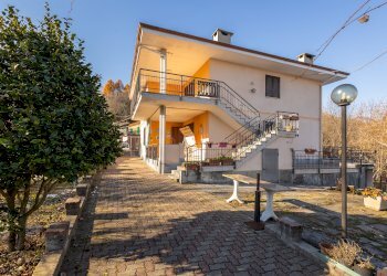 Independent house Via Comba Carle, 36, Barge - photo 1