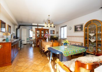 Independent house Via Comba Carle, 36, Barge - photo 10