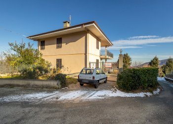 Independent house Via Comba Carle, 36, Barge - photo 3