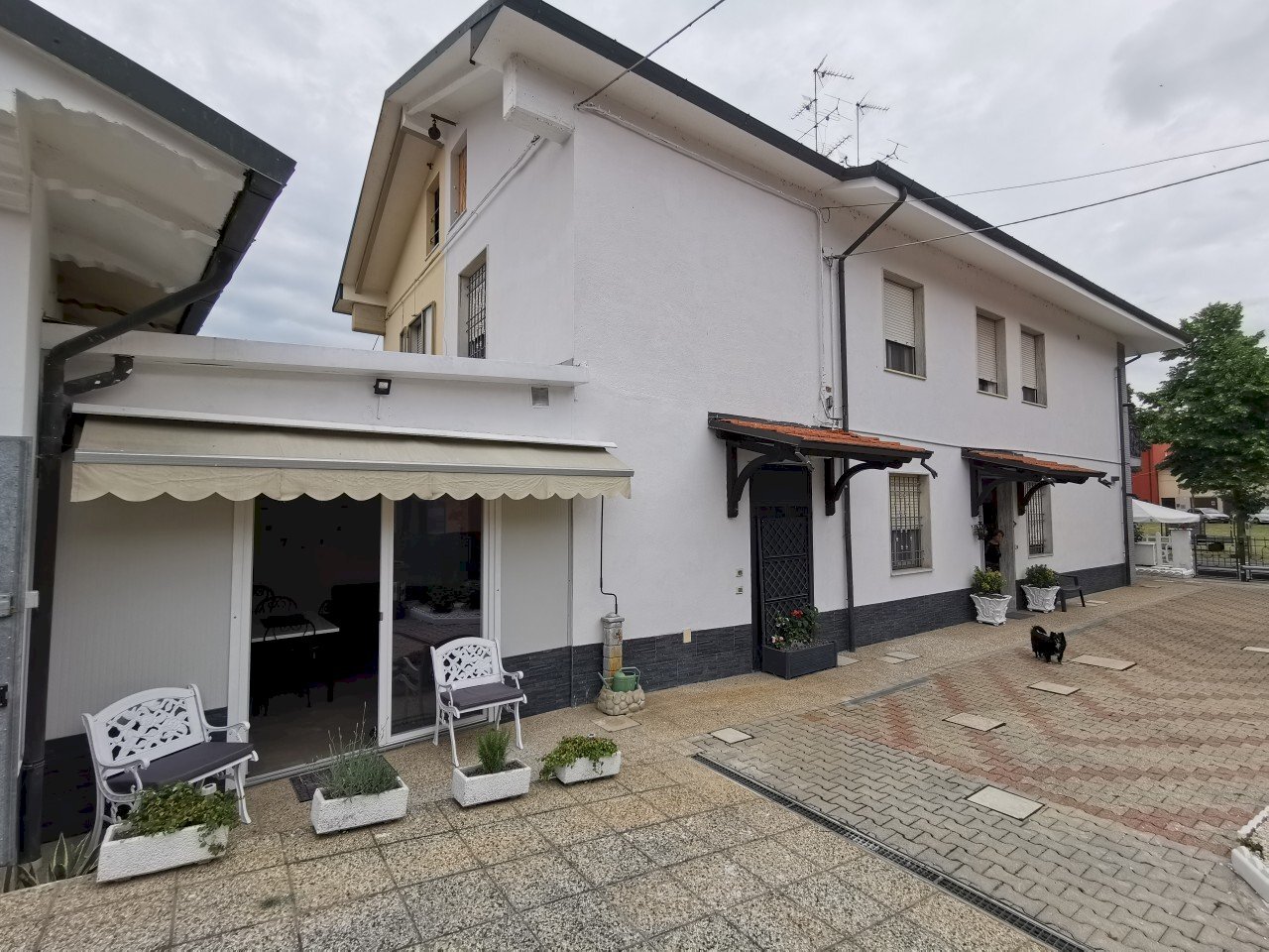 Portion of a house Sant'Agata Bolognese - photo 2