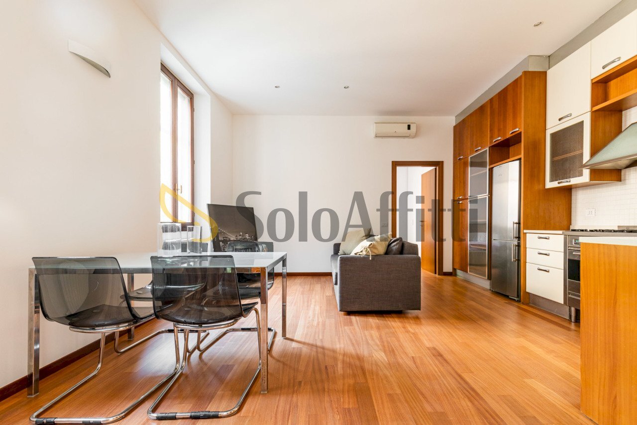 correggio16-002.jpg - Two-room apartment Via Correggio 16, Milano (neighborhood Buonarroti) - photo 2