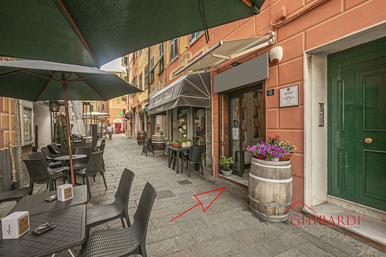 8.2 ESTERNO.jpg - Bar Tavola Calda - Fredda Via Malocello 12, Varazze - foto 2