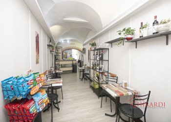 1.1 INGRESSO.jpg - Bar Tavola Calda - Fredda Via Malocello 12, Varazze - foto 4