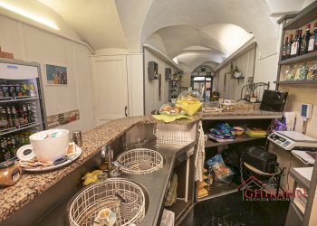 2.4 BANCO.jpg - Bar Tavola Calda - Fredda Via Malocello 12, Varazze - foto 10