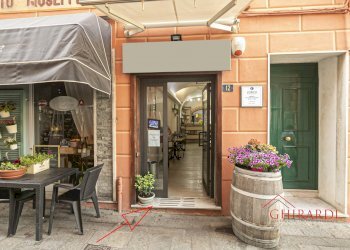 8.3 ESTERNO.jpg - Bar Tavola Calda - Fredda Via Malocello 12, Varazze - foto 24