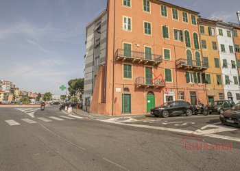 9.1 SECONDO INGRESSO.jpg - Bar Tavola Calda - Fredda Via Malocello 12, Varazze - foto 26