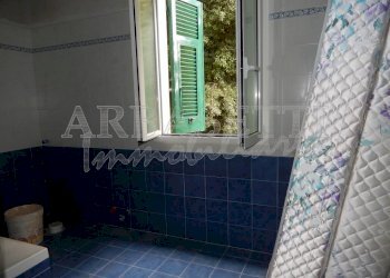 DSCN0597.JPG - Villa Via Arturo Rossi, Castiglione Chiavarese - foto 10