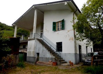 DSCN3651.JPG - Casale Località Campobenedetto, Varese Ligure - foto 8