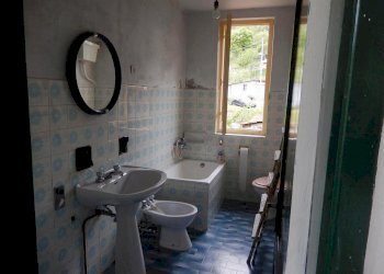 DSCN3656.JPG - Casale Località Campobenedetto, Varese Ligure - foto 11