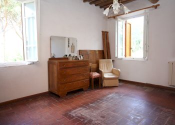 Casa colonica in collina (25).JPG - Casale Capannori - foto 9
