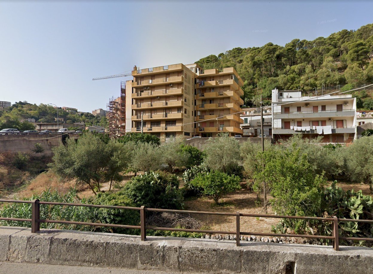 esterno.jpg - Magazzino Via Trani 561, Modica - foto 1