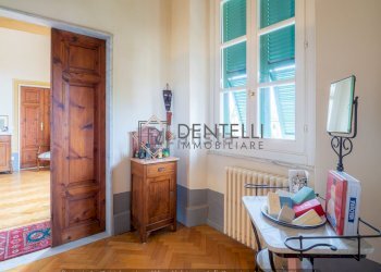 409484102.jpg - Appartamento Sarzana - foto 24