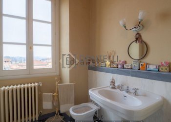 409484104.jpg - Appartamento Sarzana - foto 26