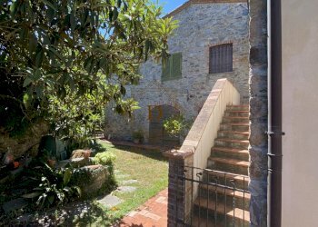 AMEGLIA VILLA INDIPENDENTE CON GIARDINO (1).jpg - Independent house Ameglia - photo 1