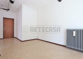 IMG_1334.JPG - Locale Commerciale Castegnero - foto 8