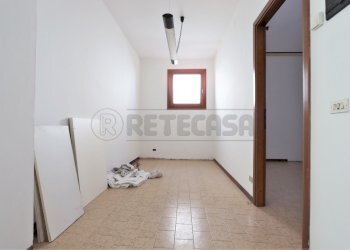 IMG_1337.JPG - Locale Commerciale Castegnero - foto 10