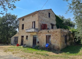 Rustic Castorano - photo 2