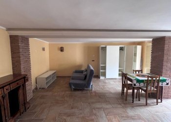 Salone - Villa via Pasquale Crazzolara, Roma (neighborhood Lido di Ostia) - photo 5