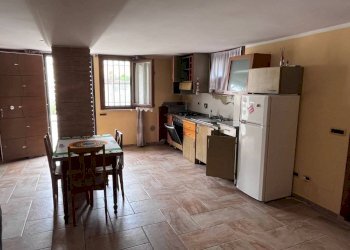 Salone - Villa via Pasquale Crazzolara, Roma (neighborhood Lido di Ostia) - photo 7