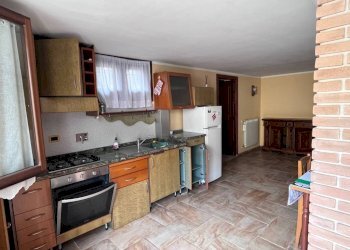 Cucina - Villa via Pasquale Crazzolara, Roma (neighborhood Lido di Ostia) - photo 9