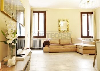 IMG_1833.JPG - Trilocale Piazza dei Signori, Vicenza - foto 4