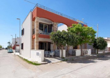 Vista Esterna - Independent house Salve - photo 1