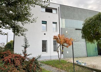 IMG_1120.JPG - Magazzino Via del Lavoro 213, Crevalcore - foto 4