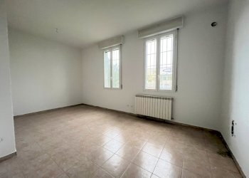 IMG_1133.JPG - Magazzino Via del Lavoro 213, Crevalcore - foto 8