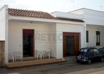 P1110041.JPG - Appartamento VIA SICILIA 3, Taviano - foto 1