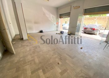 5.jpg - Locale Commerciale Via Sud Piazza d'Armi 40, Caserta - foto 3