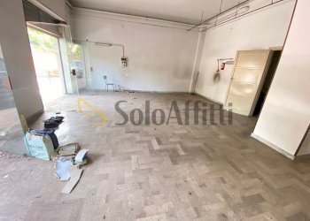 2.jpg - Locale Commerciale Via Sud Piazza d'Armi 40, Caserta - foto 5