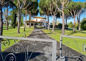 PHOTO-2022-10-07-10-55-03 2.jpg - Villa Pietrasanta - foto 25