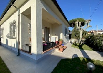 452097.jpg - Villa Pietrasanta - photo 13