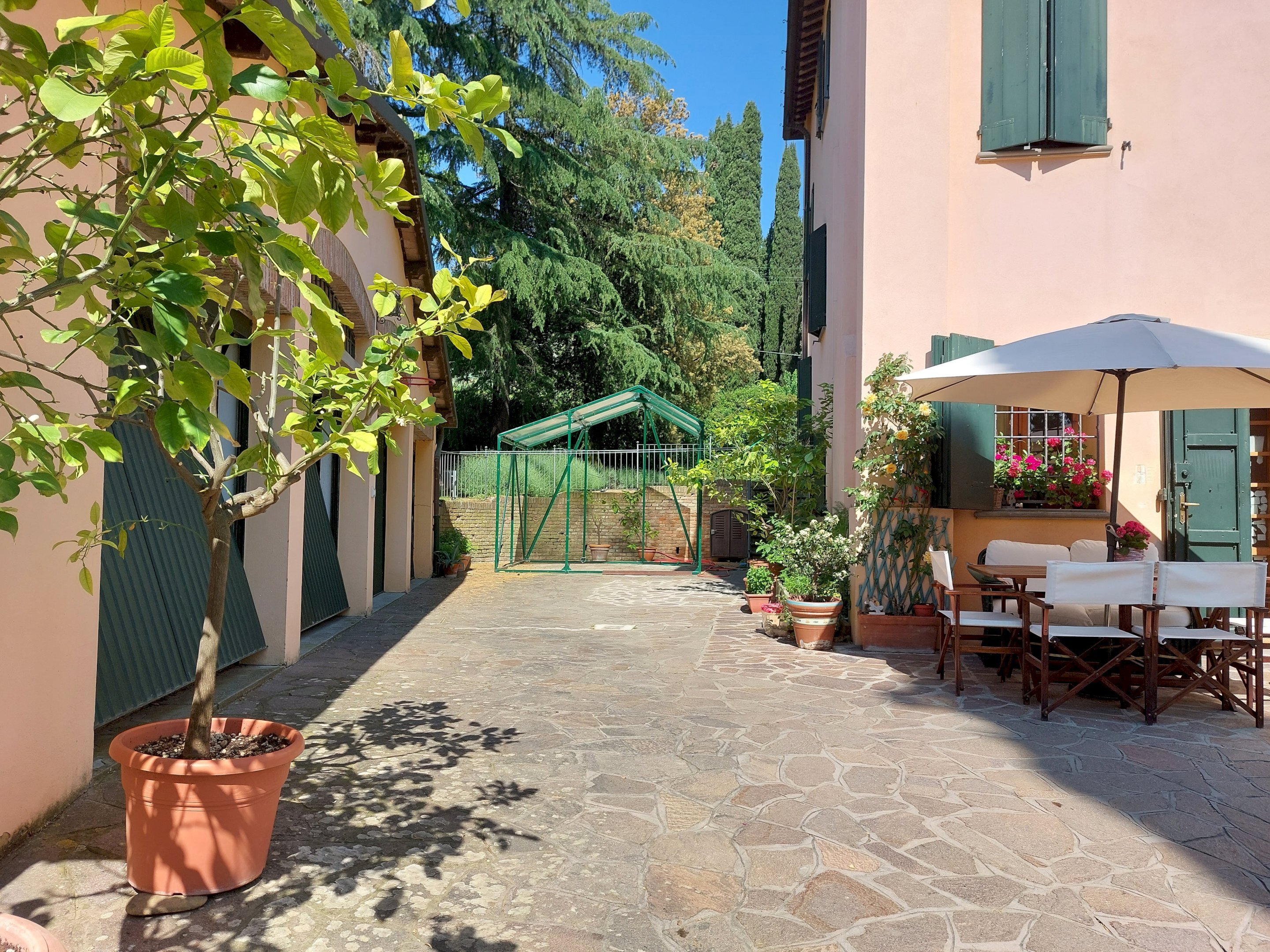 cortile - Porzione di casa Imola - foto 3