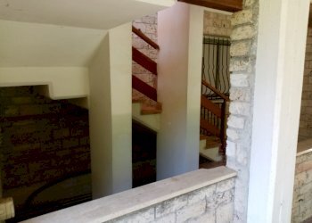 29.jpg - Villa Via Annamaria Mozzoni 11, Labro - foto 29