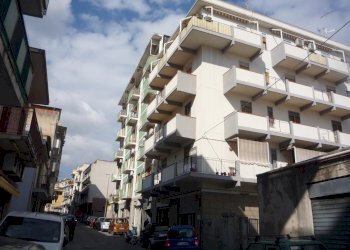 Locale Commerciale Via Palermo, Messina - foto 10