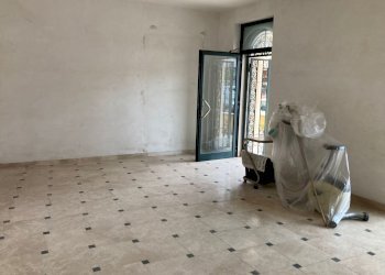 IMG-20220216-WA0000.jpg - Commercial Premises Via Giuseppe Garibaldi  125 A, Guidonia Montecelio - photo 2